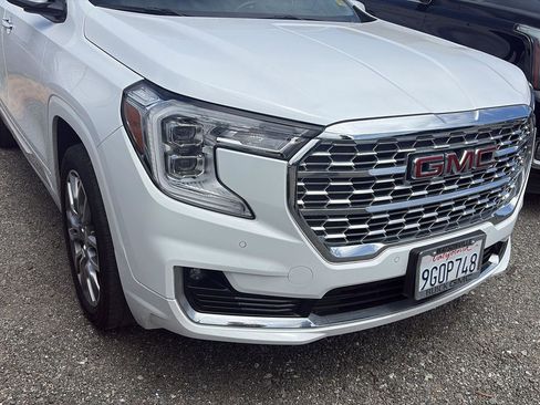 Used 2023 GMC Terrain Denali AWD/4WD image 1
