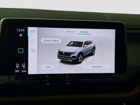 Used 2024 Volkswagen Atlas Cross Sport SE FWD image 19