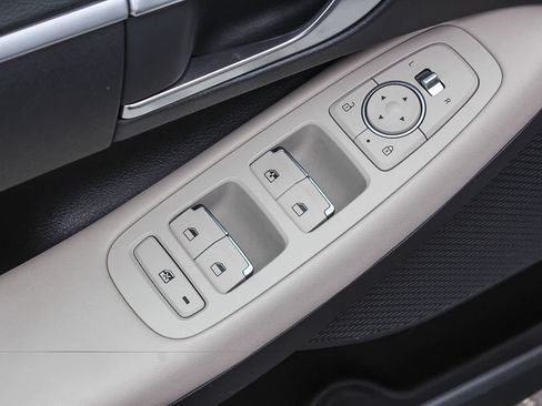 Certified 2023 Hyundai Sonata SE FWD image 26