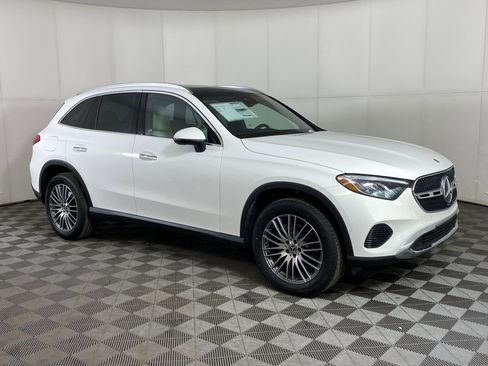 Used 2026 Mercedes-Benz GLC 300 4MATIC image 7