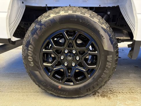 Used 2024 Ford F150 XLT w/ Mobile Office Package image 9