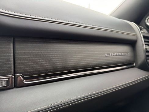 Used 2023 RAM 2500 Limited image 34