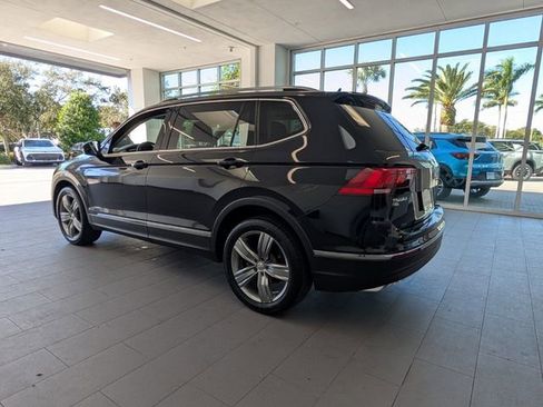 Used 2018 Volkswagen Tiguan SEL Premium image 5