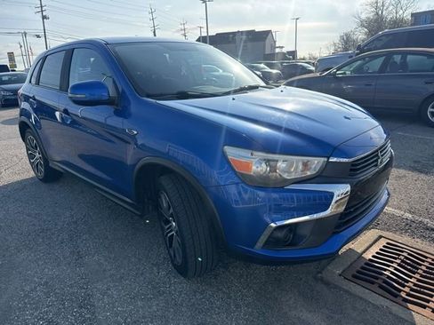 Used 2017 Mitsubishi Outlander Sport LE image 3