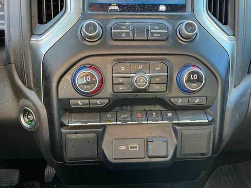 Used 2021 Chevrolet Silverado 1500 LT image 23