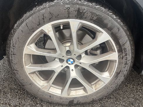 Used 2024 BMW X5 xDrive40i w/ Premium Package AWD/4WD image 14