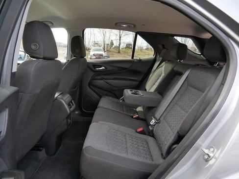 Used 2024 Chevrolet Equinox LT AWD/4WD image 11