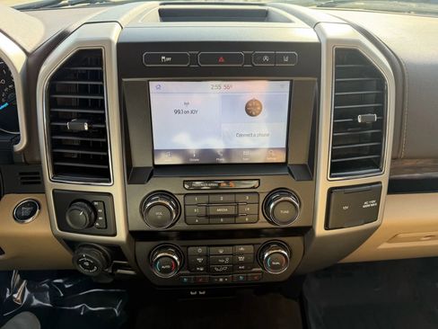 Used 2020 Ford F150 Lariat w/ Equipment Group 501A Mid image 23