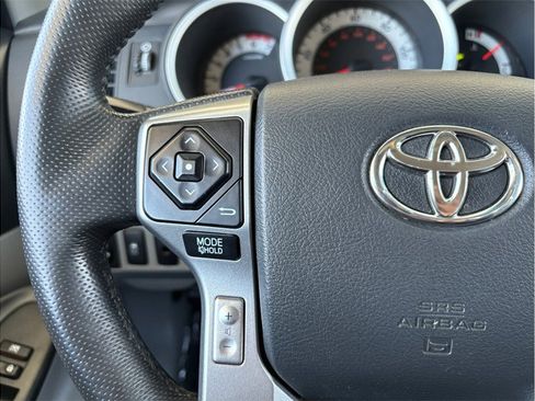 Used 2015 Toyota Tacoma 4x4 Double Cab w/ TRD Sport Package image 10
