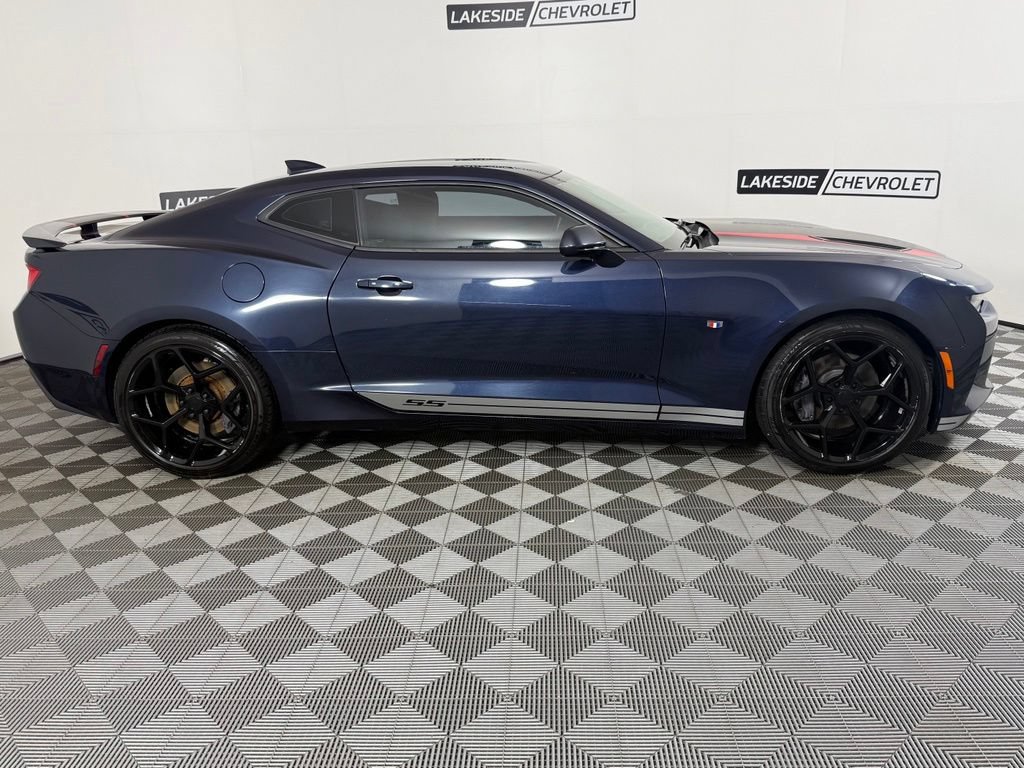 Used 2016 Chevrolet Camaro SS RWD image 7