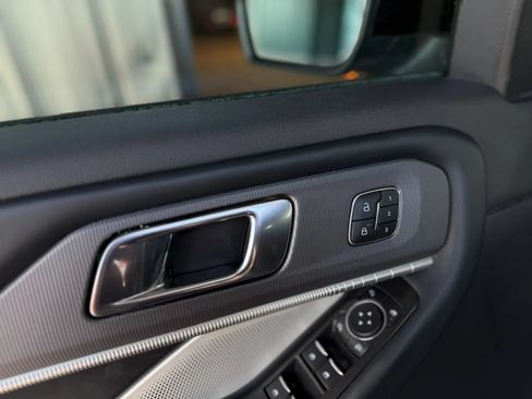 Used 2025 Ford Explorer ST AWD/4WD image 28
