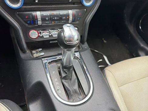 Used 2017 Ford Mustang Premium RWD image 20