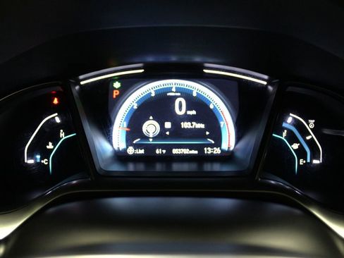 Used 2019 Honda Civic EX image 10