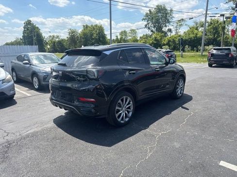Used 2024 Buick Encore GX Avenir w/ Avenir Convenience Package FWD image 4
