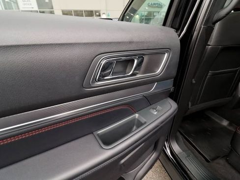 Used 2018 Ford Explorer Sport w/ Equipment Group 401A image 35
