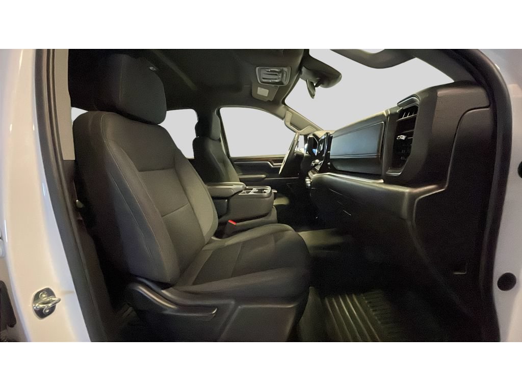 Used 2023 GMC Sierra 1500 SLE AWD/4WD image 16