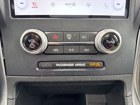 Certified 2023 Ford Edge Titanium image 26