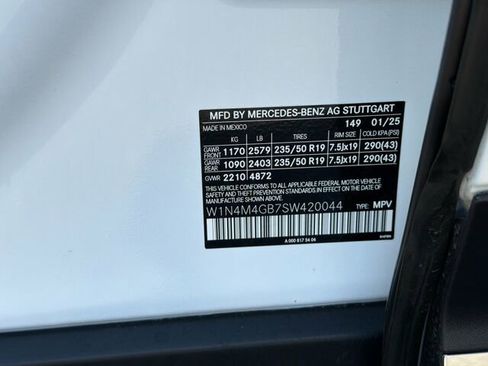 Certified 2025 Mercedes-Benz GLB 250 GLB 250 4D Sport Utility image 36