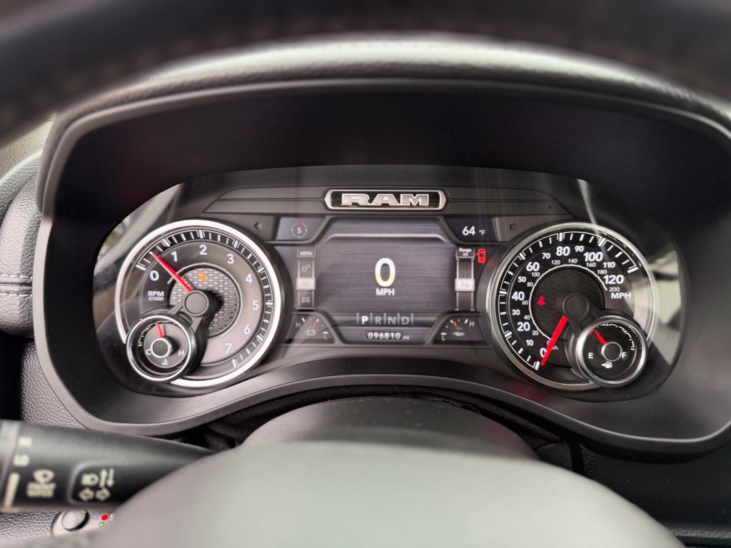Used 2019 RAM 1500 Laramie AWD/4WD image 27