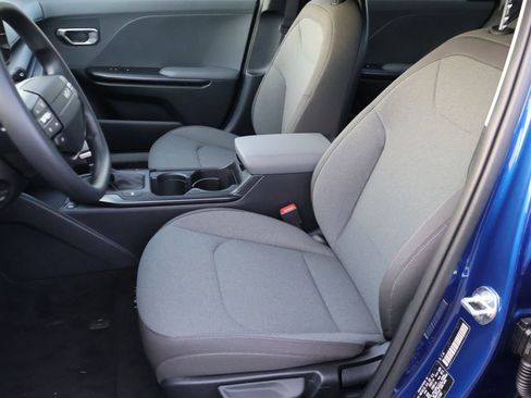 New 2025 Kia K4 LXS image 39