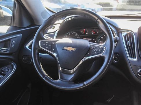 Used 2020 Chevrolet Malibu LT w/ Leather Package image 22