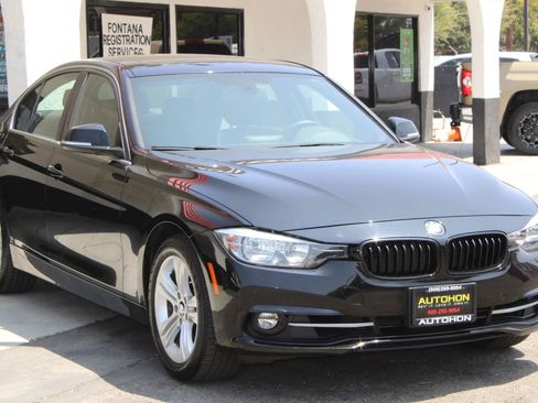 Used 2017 BMW 330i Sedan RWD image 3