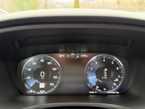 Used 2022 Volvo V60 T5 Cross Country w/ Advanced Package image 24