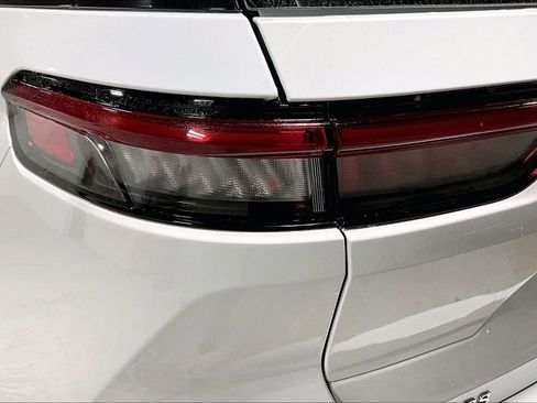 New 2025 Jeep Grand Cherokee Altitude image 40