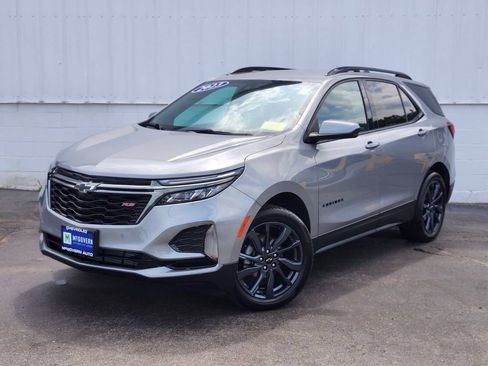 Used 2023 Chevrolet Equinox RS w/ LPO, Floor Liner Package AWD/4WD image 1