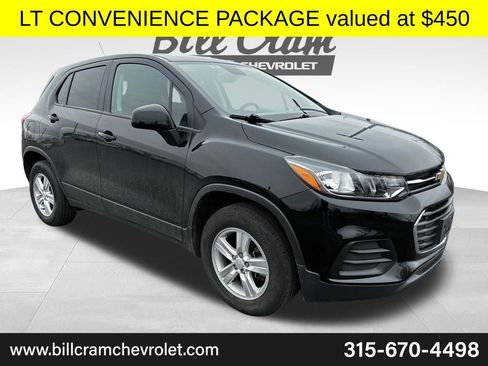 Used 2019 Chevrolet Trax LT w/ LT Convenience Package image 3