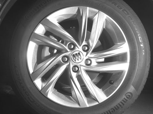 Used 2025 Buick Envista Preferred FWD image 12