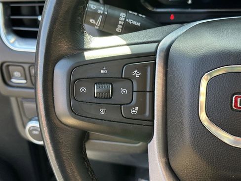 Used 2022 GMC Yukon XL SLT w/ SLT Luxury Package image 24