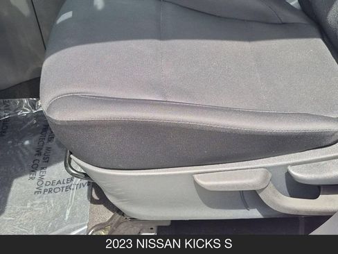 Used 2023 Nissan Kicks S FWD image 15