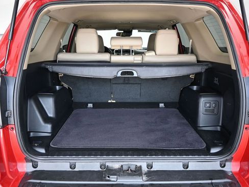 Used 2024 Toyota 4Runner Limited image 12