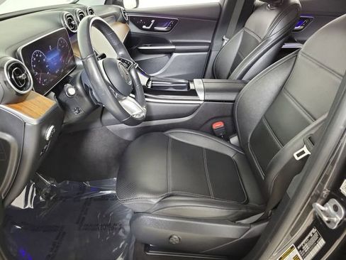Used 2024 Mercedes-Benz GLC 300 image 19