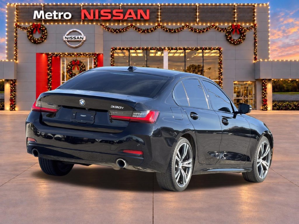 Used 2023 BMW 330i Sedan w/ Convenience Package RWD image 5