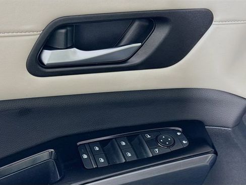 Certified 2023 Nissan Pathfinder SL image 20