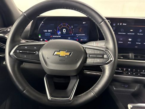 Used 2025 Chevrolet Equinox LT AWD/4WD image 20