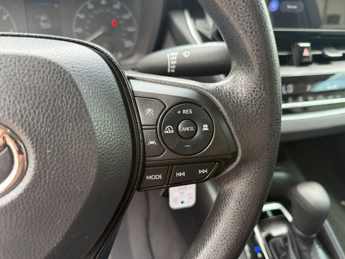 Used 2024 Toyota Corolla LE FWD image 26