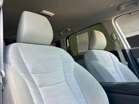 Certified 2023 Nissan Rogue SV FWD image 20
