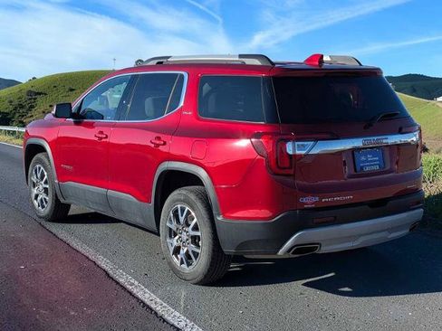 Used 2023 GMC Acadia SLE w/ Driver Convenience Package AWD/4WD image 4