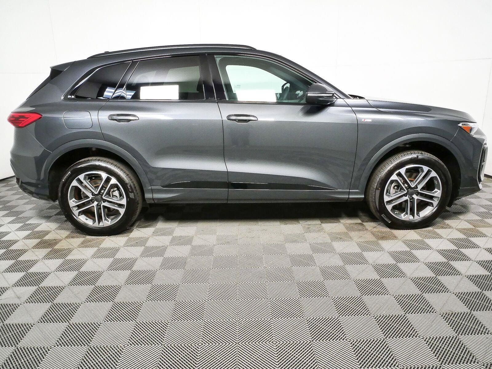 New 2026 Audi Q5 2.0T AWD/4WD image 2