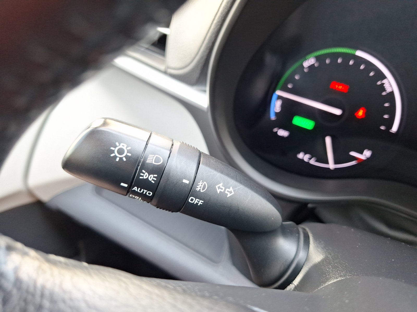Used 2021 Toyota Sienna XLE FWD image 21
