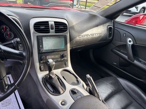 Used 2005 Chevrolet Corvette Coupe w/ Preferred Equipment Group image 32