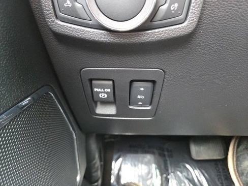 Used 2018 Ford F150 Lariat w/ Equipment Group 502A Luxury AWD/4WD image 23