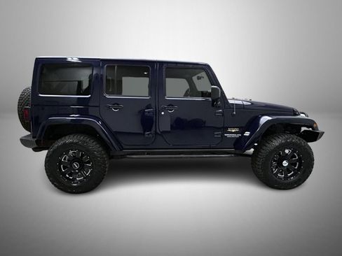 Used 2013 Jeep Wrangler Unlimited Sahara w/ Connectivity Group AWD/4WD image 4