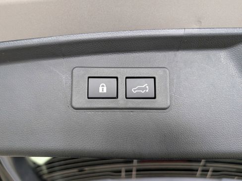 Used 2025 Subaru Outback Premium image 22