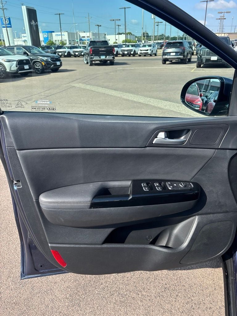 Used 2022 Kia Sportage Nightfall Edition w/ Nighfall AWD Premium Package image 11