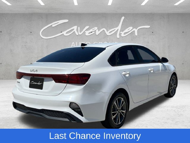 Used 2022 Kia Forte LXS FWD image 16