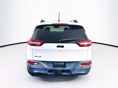 Used 2018 Jeep Cherokee Limited w/ High Altitude Package AWD/4WD image 7